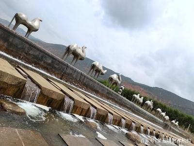 梦幻小镇落地西宁北川河湿地公园,第三墙A级景区打造文旅新亮点