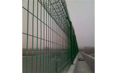 监狱钢网墙 安全防护的第三墙